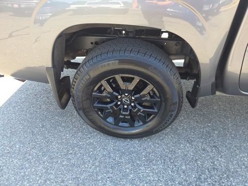 Used 2026 Nissan Frontier SV w/ Tow Package AWD/4WD image 14