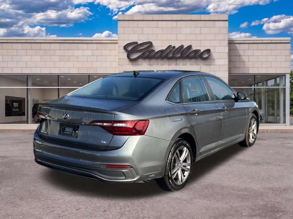 Used 2024 Volkswagen Jetta SE FWD image 5