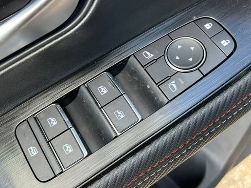 New 2026 Nissan Kicks SR w/ Cold Weather Package AWD/4WD image 12
