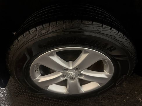 Used 2014 Toyota RAV4 XLE image 16