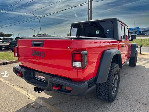 Used 2022 Jeep Gladiator Rubicon w/ Cold Weather Group AWD/4WD image 4