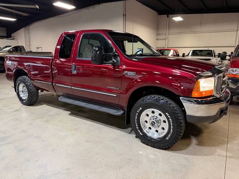Used 1999 Ford F250 XLT AWD/4WD image 1