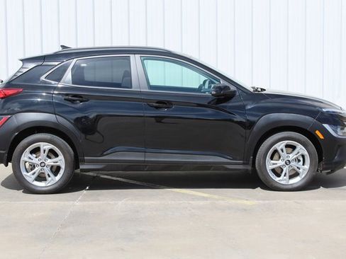 Used 2023 Hyundai Kona SEL image 2
