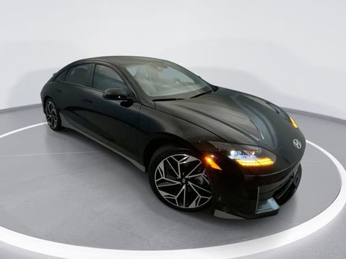 Used 2024 Hyundai Ioniq 6 SEL RWD image 1