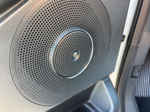 Certified 2022 Ford Expedition Platinum image 9