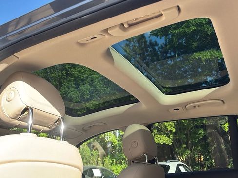 Used 2018 Mercedes-Benz GLC 300 image 25