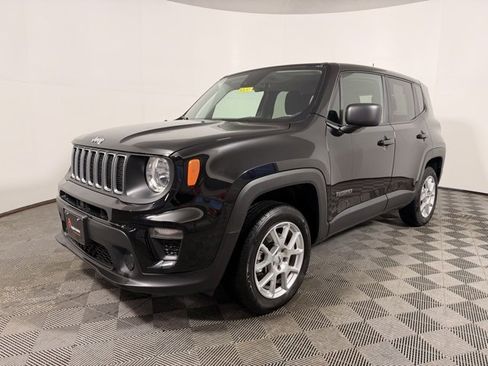 Certified 2023 Jeep Renegade Latitude image 4