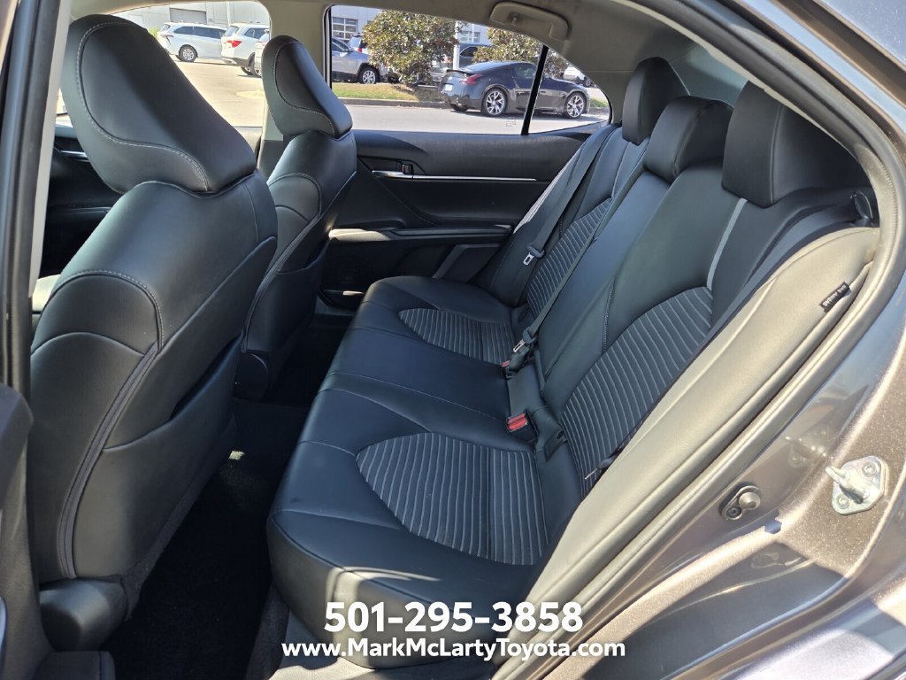 Used 2022 Toyota Camry SE FWD image 10