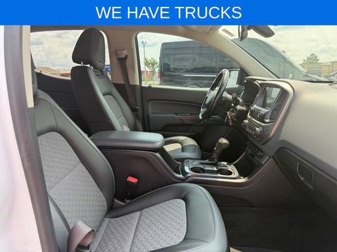 Used 2017 Chevrolet Colorado Z71 RWD image 32