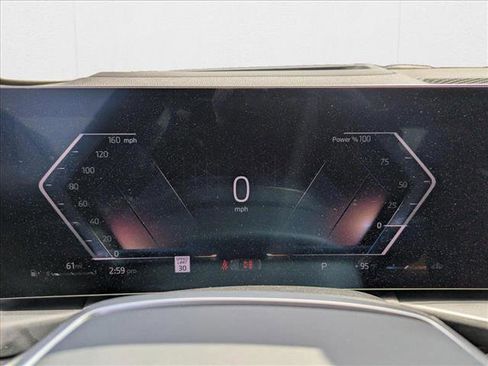 Used 2025 BMW 330i Sedan w/ Premium Package image 9