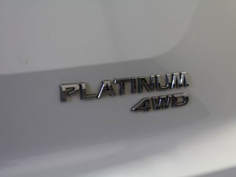 Used 2022 Nissan Pathfinder Platinum w/ Cargo Package AWD/4WD image 36