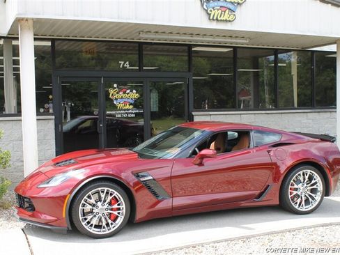 Used 2016 Chevrolet Corvette Z06 w/ 3LZ Preferred Equipment Group RWD image 2