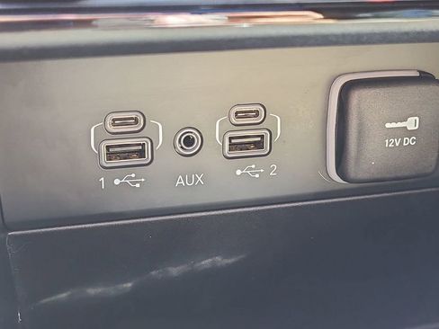 Used 2025 Jeep Grand Cherokee Summit image 31