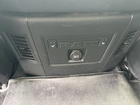 Used 2016 RAM 1500 Laramie w/ Convenience Group image 29