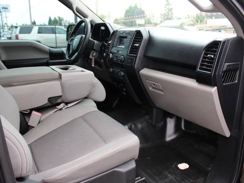 Used 2017 Ford F150 XL w/ Equipment Group 101A Mid AWD/4WD image 15