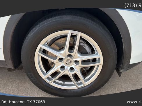 Used 2014 Porsche Cayenne AWD/4WD image 11