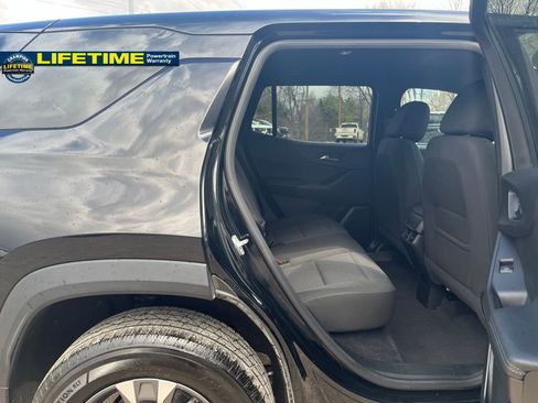 Used 2025 Chevrolet Equinox LT image 29