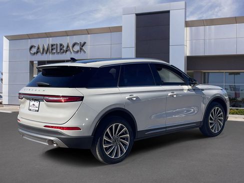 Certified 2023 Lincoln Corsair Reserve w/ Equipment Group 201A image 6