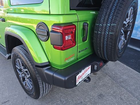 New 2026 Jeep Wrangler Sahara AWD/4WD image 20