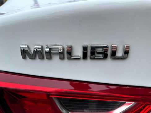 Used 2023 Chevrolet Malibu LT FWD image 8