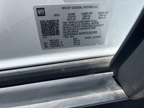 Used 2023 GMC Acadia SLT AWD/4WD image 21