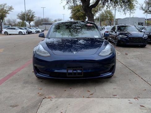 Used 2023 Tesla Model 3 Standard Range image 3