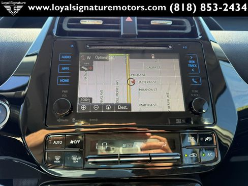 Used 2016 Toyota Prius Three w/ Advanced Technology Package FWD image 24
