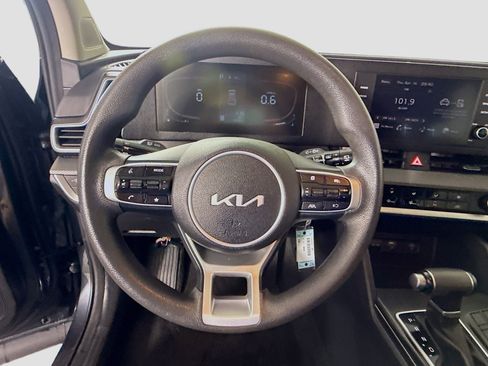 Used 2024 Kia Sportage LX image 13