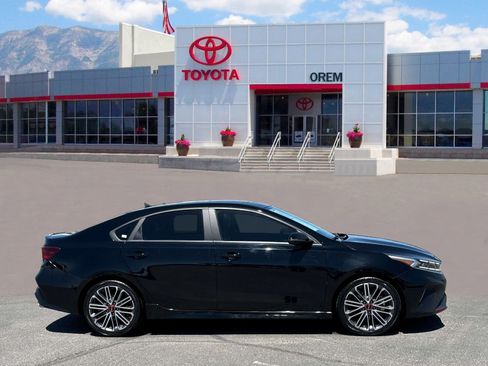 Used 2023 Kia Forte GT w/ GT2 Package FWD image 3