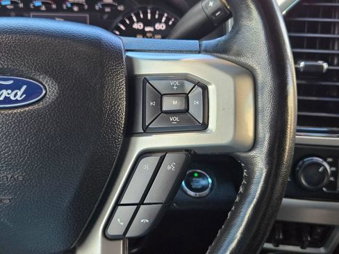 Used 2021 Ford F250 Lariat w/ Lariat Ultimate Package AWD/4WD image 22