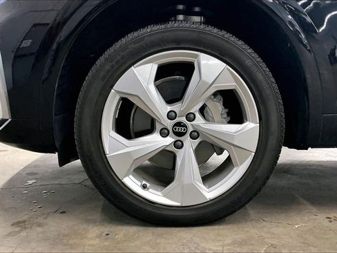 Certified 2023 Audi Q5 2.0T Premium Plus w/ Premium Plus Package image 12