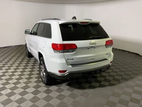 Used 2018 Jeep Grand Cherokee Limited AWD/4WD image 9