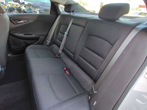 Used 2020 Chevrolet Malibu LT FWD image 23