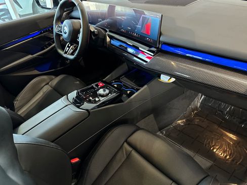 New 2026 BMW M5 w/ Executive Package image 17