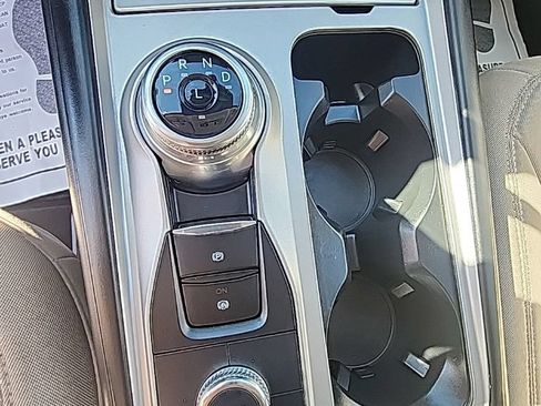 Used 2023 Ford Explorer XLT AWD/4WD image 20