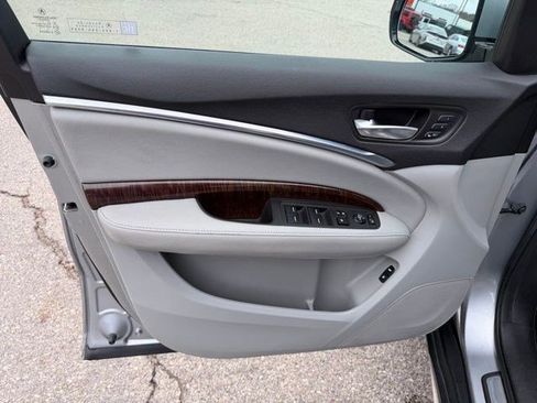 Used 2018 Acura MDX FWD image 12