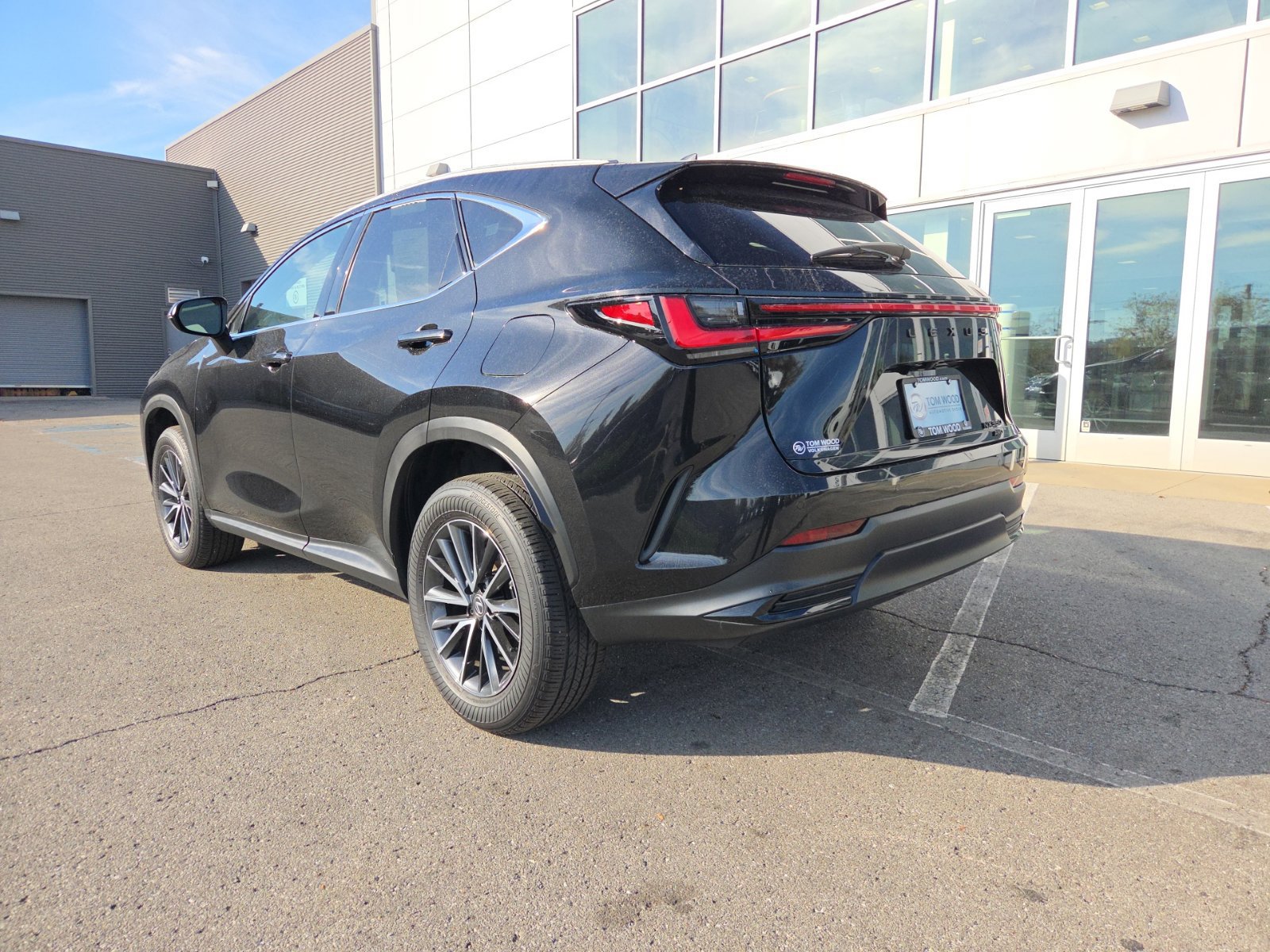 Used 2025 Lexus NX 350 AWD w/ Accessory Package (2T) image 10