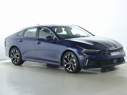 Used 2025 Kia K5 EX image 9