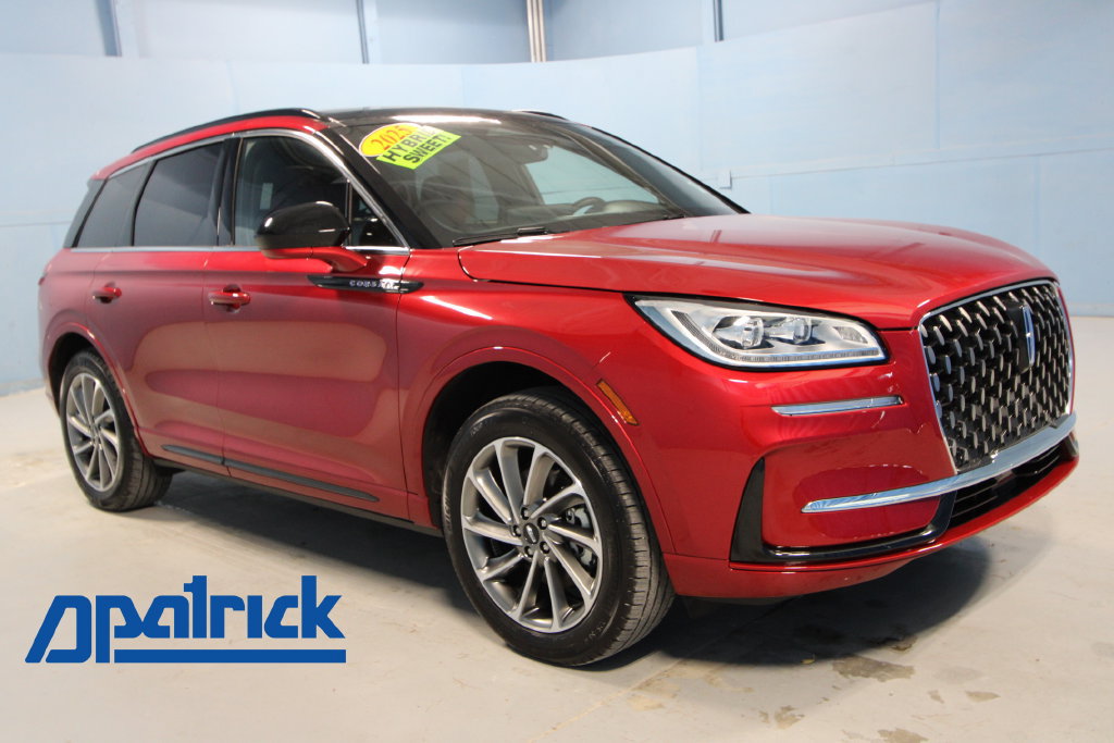 Used 2025 Lincoln Corsair Grand Touring w/ Towing Package AWD/4WD image 1