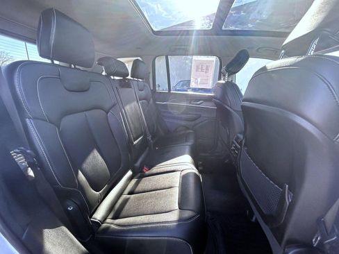 Used 2023 Jeep Grand Cherokee Limited image 18