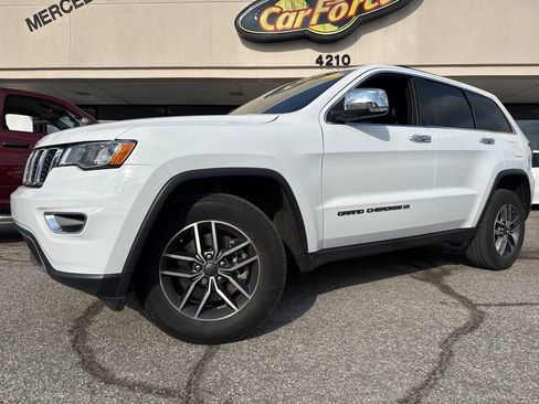 Used 2022 Jeep Grand Cherokee Limited image 1