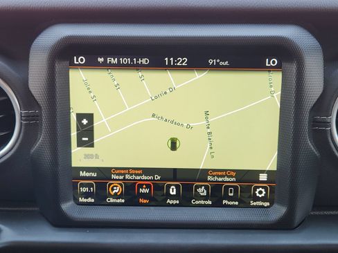 Used 2021 Jeep Wrangler Unlimited Sahara w/ Cold Weather Group AWD/4WD image 25