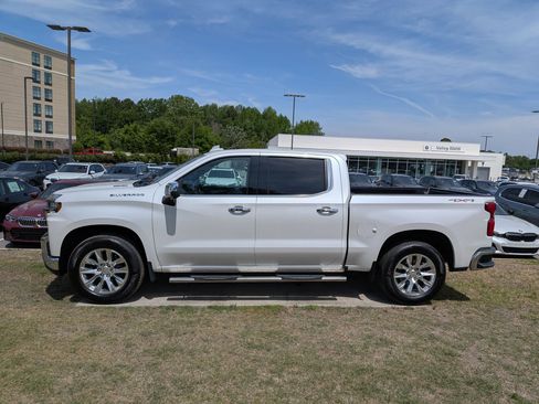 Used 2021 Chevrolet Silverado 1500 LTZ w/ Technology Package image 6