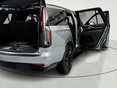Certified 2024 Cadillac Escalade Sport Platinum w/ LPO, ONYX Package AWD/4WD image 12