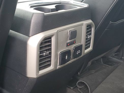Used 2020 Ford F150 Lariat w/ Equipment Group 502A Luxury AWD/4WD image 37