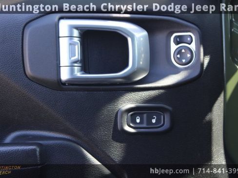 Used 2021 Jeep Wrangler Unlimited Sport image 11