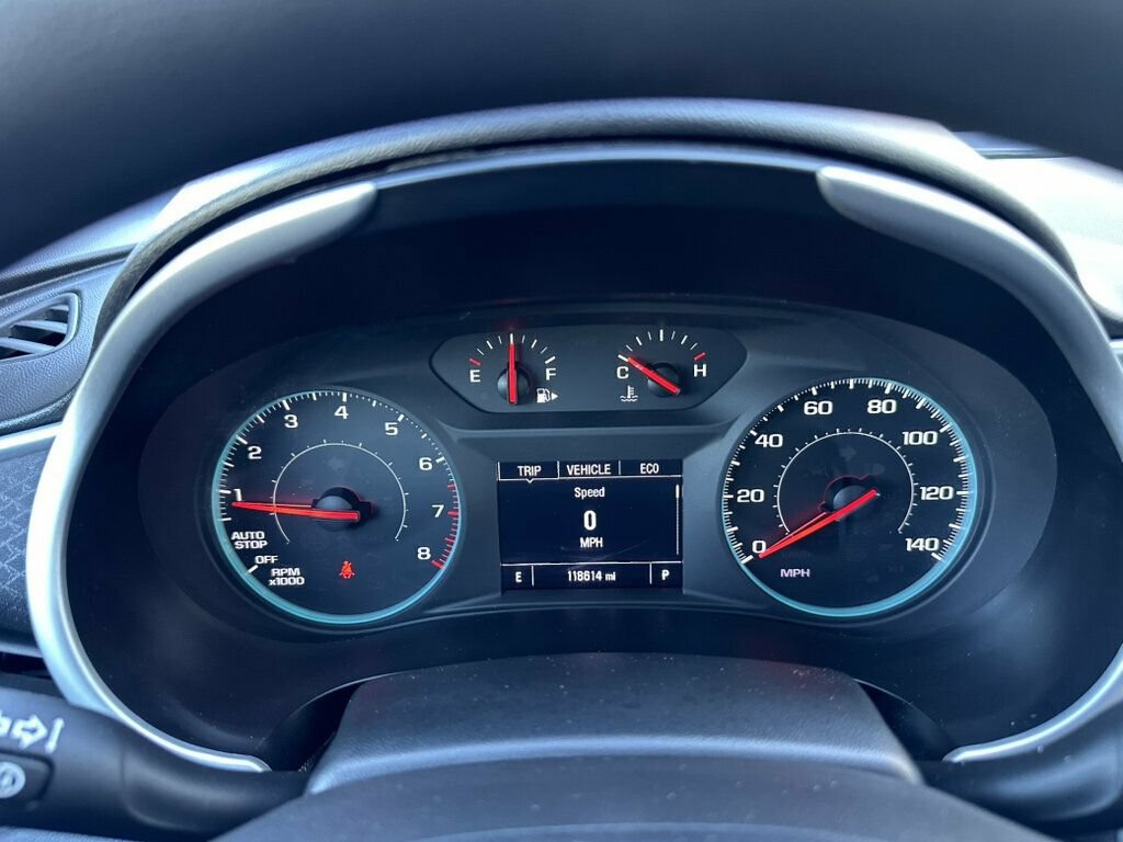 Used 2023 Chevrolet Malibu LS FWD image 9
