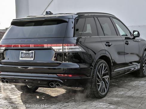 Used 2025 Lincoln Aviator Black Label w/ Jet Appearance Package image 10