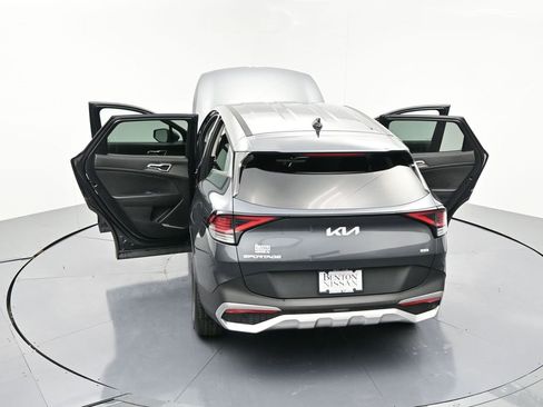 Used 2023 Kia Sportage LX image 23