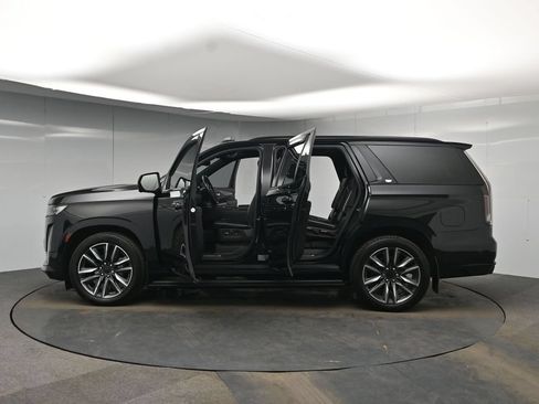 Used 2022 Cadillac Escalade Sport w/ Touring Package AWD/4WD image 55